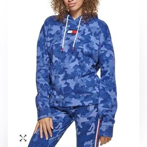 Tommy Hilfiger Sport Women's Camo-Print Cutout-Back Hoodie - L